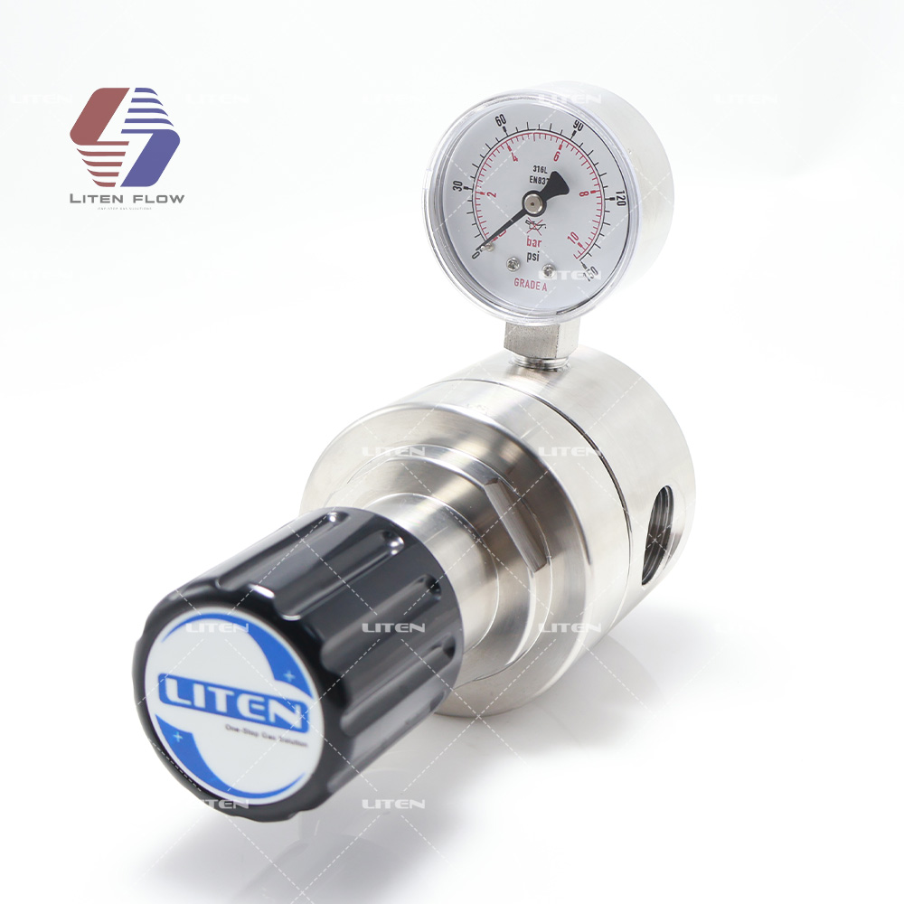 SR2300 single-stage medium-flow pressure regulator